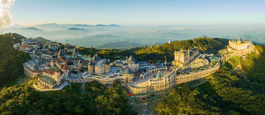 Sun World Ba Na Hills trên đỉnh Núi Chúa