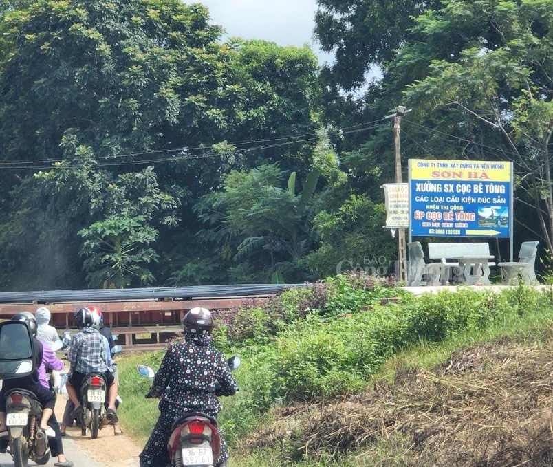 Thanh Hóa: Doanh nghiệp ngang nhiên vi phạm hành lang đê điều, chính quyền huyện ở đâu? Thanh Hóa: Doanh nghiệp ngang nhiên vi phạm hành lang đê điều, chính quyền huyện ở đâu?