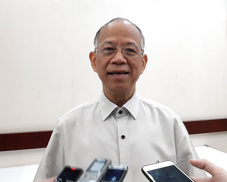 Chuyên gia kinh tế Nguyễn Minh Phong: Thiếu xăng dầu hiện nay ở Việt Nam là một nghịch lý Chuyên gia kinh tế Nguyễn Minh Phong: Thiếu xăng dầu hiện nay ở Việt Nam là một nghịch lý