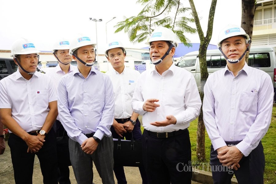 Bộ trưởng Nguyễn Hồng Diên: Xử lý nghiêm đầu mối kinh doanh xăng dầu không thực hiện dự trữ thương mại