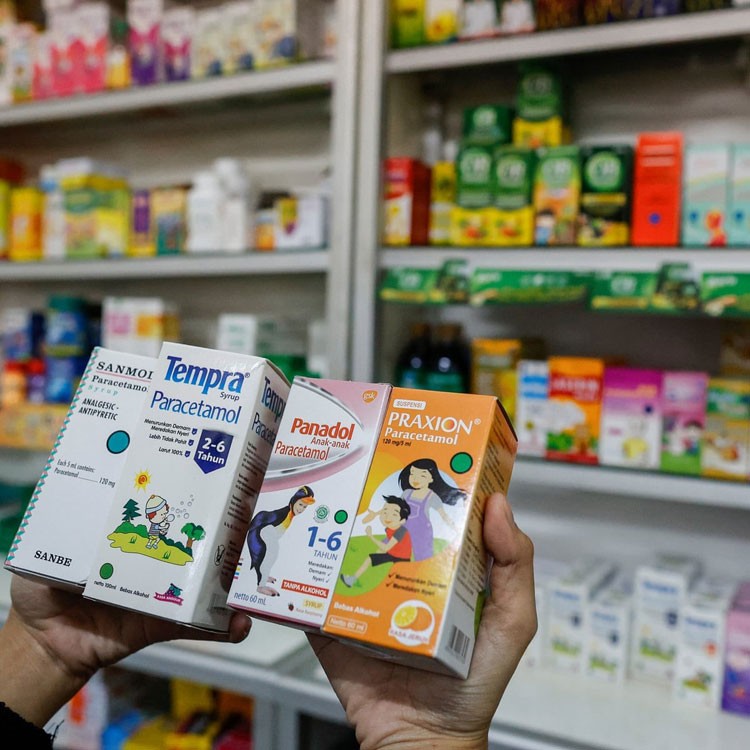 Indonesia cấm bán thuốc dạng siro sau khi có ít nhất 99 trẻ em tử vong Indonesia cấm bán thuốc dạng siro sau khi có ít nhất 99 trẻ em tử vong