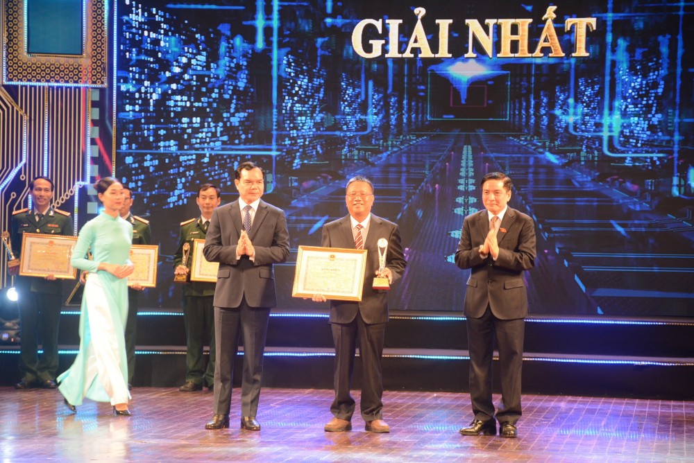 Gặp lại “vua sáng chế” TS Hoàng Đức Thảo tại Giải thưởng VIFOTEC 2021 Gặp lại “vua sáng chế” TS Hoàng Đức Thảo tại Giải thưởng VIFOTEC 2021