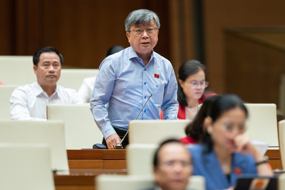 Đại biểu Quốc hội: "Mức sống tối thiểu không chỉ ngày 3 bữa cơm, năm 2 bộ quần áo" Đại biểu Quốc hội: "Mức sống tối thiểu không chỉ ngày 3 bữa cơm, năm 2 bộ quần áo"