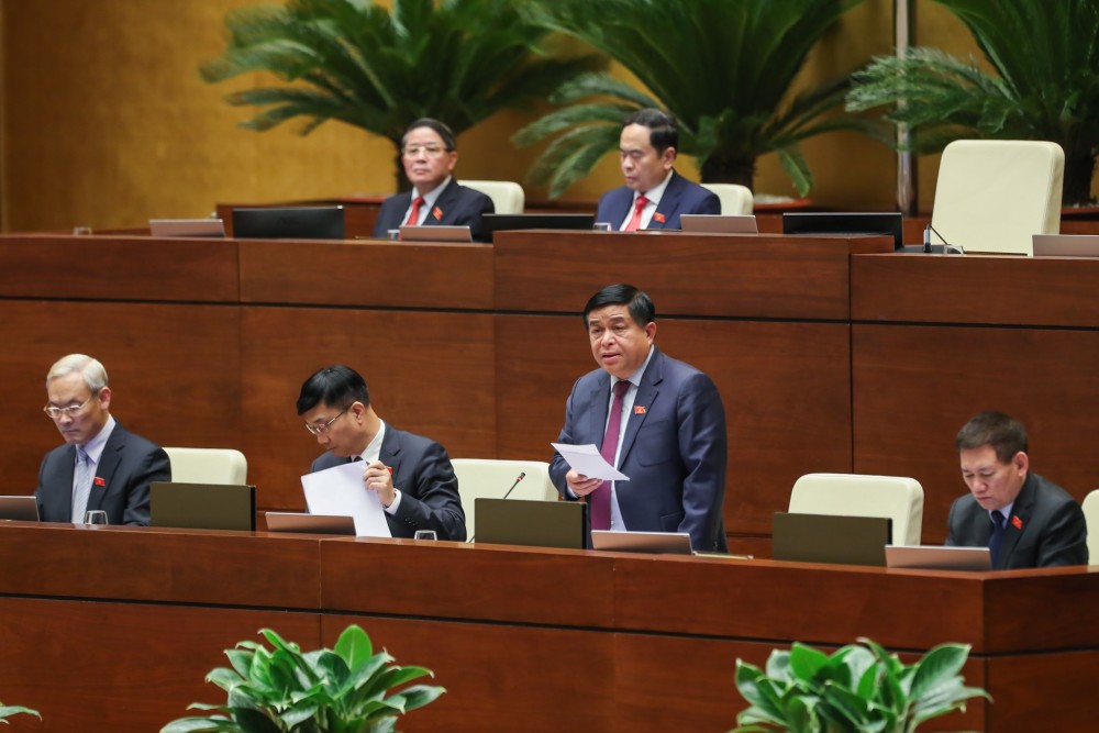 Bộ trưởng Nguyễn Chí Dũng: Còn nhiều tồn tại, bất cập chưa thể giải quyết dứt điểm Bộ trưởng Nguyễn Chí Dũng: Còn nhiều tồn tại, bất cập chưa thể giải quyết dứt điểm