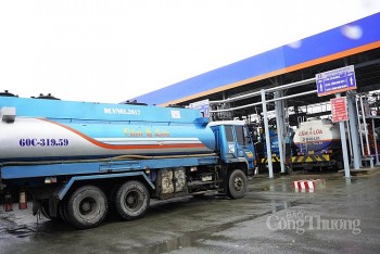 Chi phí tăng bất thường, Petrolimex kiến nghị Bộ Tài chính điều chỉnh vào giá