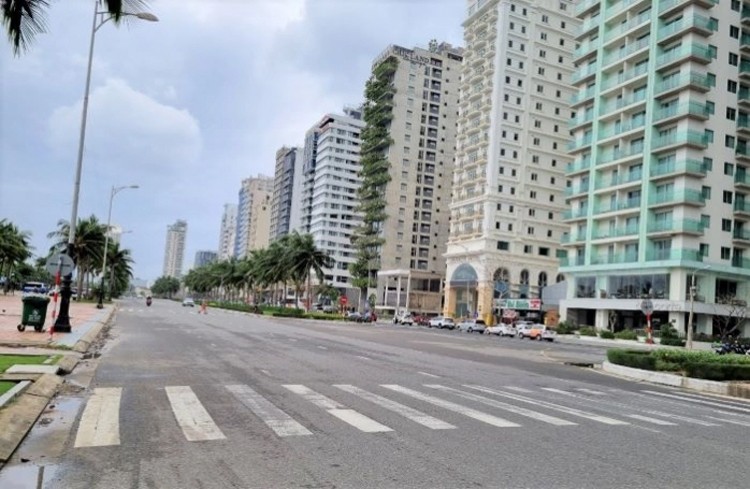 Nỗi lo vỡ nợ, ồ ạt rao bán khách sạn biển Đà Nẵng Nỗi lo vỡ nợ, ồ ạt rao bán khách sạn biển Đà Nẵng