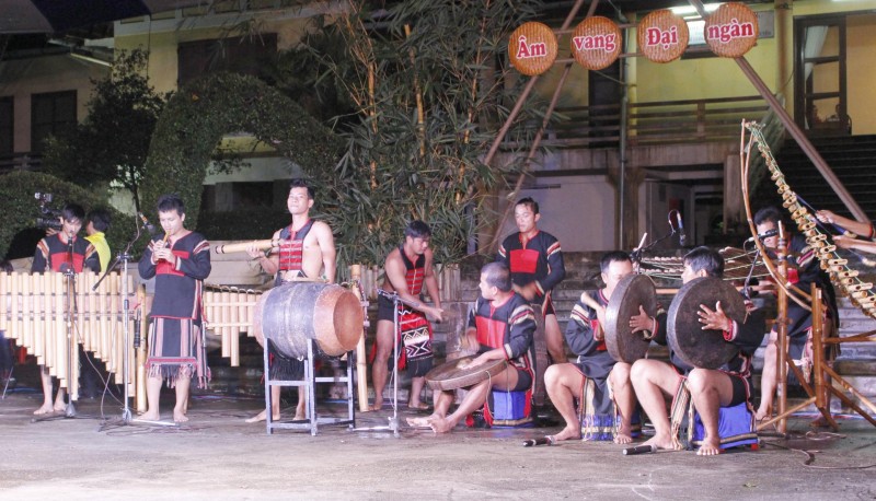 Đắk Lắk: Lưu giữ giai điệu cồng chiêng của đồng bào Êđê, M’nông