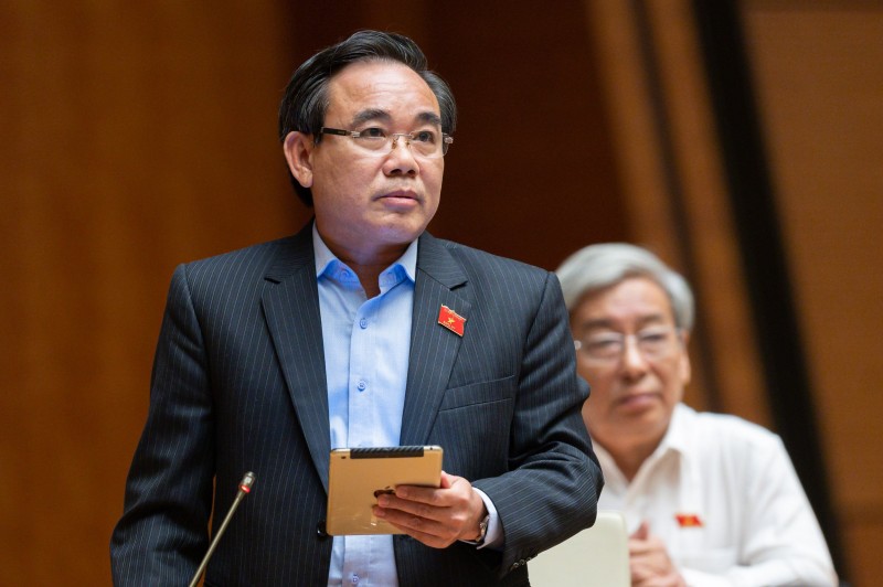 Đại biểu Quốc hội bức xúc: "Càng đổi mới chương trình giảng dạy, lãng phí cho xã hội nhiều hơn" Đại biểu Quốc hội bức xúc: "Càng đổi mới chương trình giảng dạy, lãng phí cho xã hội nhiều hơn"