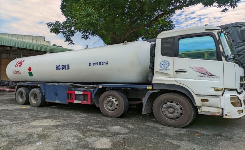 Quản lý thị trường Đồng Nai phát hiện xe bồn vận chuyển 4.090 kg khí LPG không rõ nguồn gốc xuất xứ Quản lý thị trường Đồng Nai phát hiện xe bồn vận chuyển 4.090 kg khí LPG không rõ nguồn gốc xuất xứ