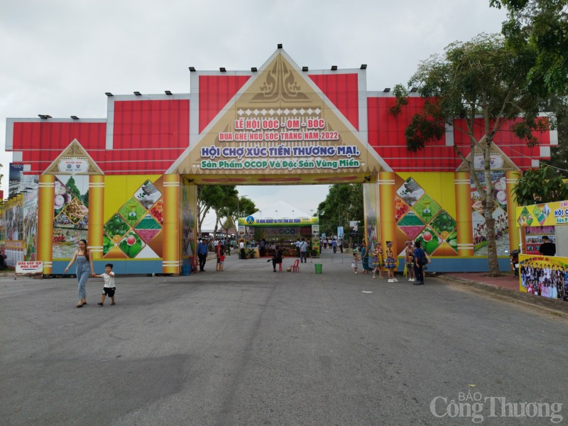 Khai mạc hội chợ Xúc tiến thương mại sản phẩm OCOP và đặc sản vùng miền Sóc Trăng năm 2022 Khai mạc hội chợ Xúc tiến thương mại sản phẩm OCOP và đặc sản vùng miền Sóc Trăng năm 2022