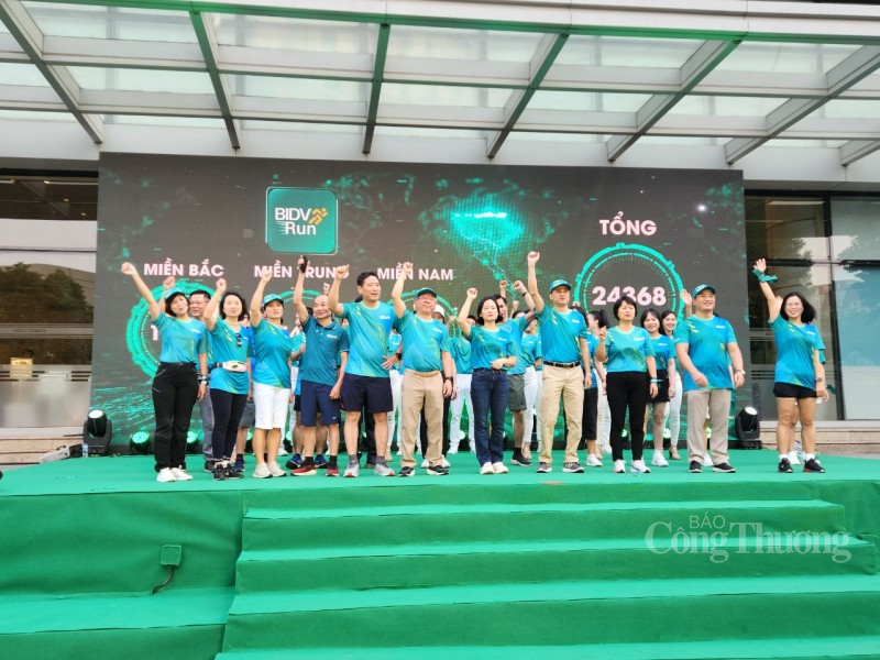 BIDV Phát động giải chạy “Tết ấm cho người nghèo Xuân Quý Mão 2023” BIDV Phát động giải chạy “Tết ấm cho người nghèo Xuân Quý Mão 2023”