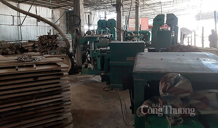 Thiếu đơn hàng trong nước và xuất khẩu, thị trường gỗ ghép thanh trong tình trạng "ngủ đông" Thiếu đơn hàng trong nước và xuất khẩu, thị trường gỗ ghép thanh trong tình trạng "ngủ đông"