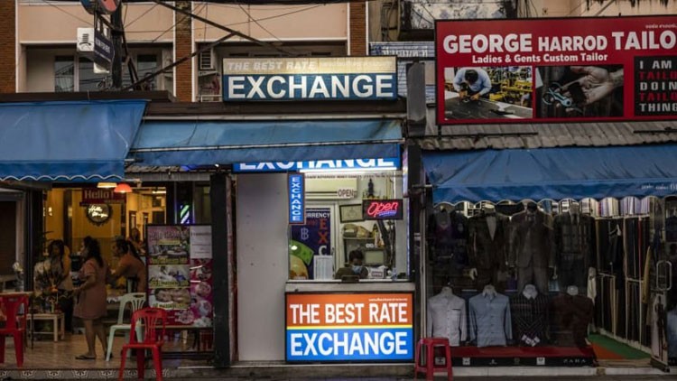 Đồng đôla Mỹ mạnh thúc đẩy lo ngại về gánh nặng nợ châu Á gia tăng Đồng đôla Mỹ mạnh thúc đẩy lo ngại về gánh nặng nợ châu Á gia tăng