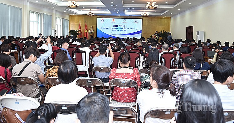 Toàn cảnh Hội nghị Toàn cảnh Hội nghị