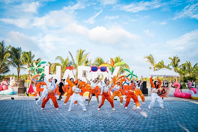 “Siêu quần thể đô thị biển” 1.200 ha của Vinhomes là “nơi mơ đến, chốn mong về” của giới thượng lưu ở phía Đông Hà Nội “Siêu quần thể đô thị biển” 1.200 ha của Vinhomes là “nơi mơ đến, chốn mong về” của giới thượng lưu ở phía Đông Hà Nội