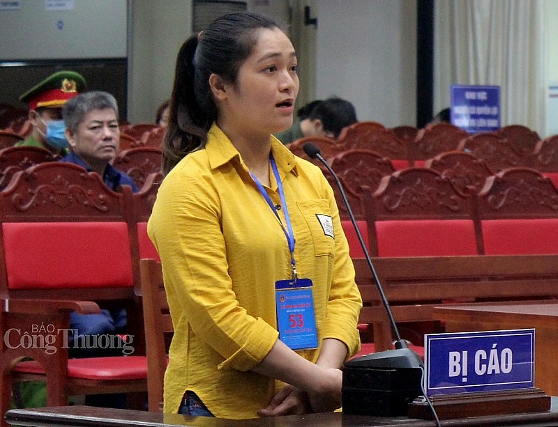 Vụ án 200 triệu lít xăng lậu: Hé lộ “đường đi của xăng” khi về nước Vụ án 200 triệu lít xăng lậu: Hé lộ “đường đi của xăng” khi về nước