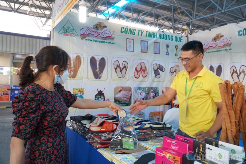 Đà Nẵng: Khai mạc tuần hàng OCOP - Sản vật Việt Nam phát triển và hội nhập Đà Nẵng: Khai mạc tuần hàng OCOP Sản vật Việt Nam phát triển và hội nhập