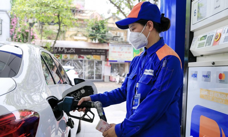 Ngày 11/11 là kỳ điều hành ghi nhận mức chi phí kinh doanh mới, chi phí định mức được điều chỉnh tính vào giá cơ sở Ngày 11/11 là kỳ điều hành ghi nhận mức chi phí kinh doanh mới, chi phí định mức được điều chỉnh tính vào giá cơ sở