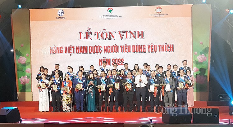 Tôn vinh “Hàng Việt Nam được người tiêu dùng yêu thích” thành phố Hà Nội năm 2022 Tôn vinh “Hàng Việt Nam được người tiêu dùng yêu thích” thành phố Hà Nội năm 2022