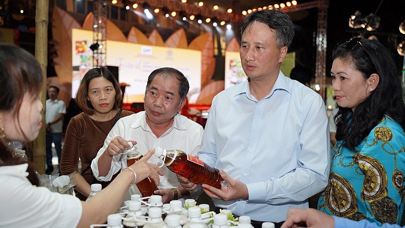 Khai mạc Festival Nông sản, sản phẩm OCOP gắn kết du lịch Hà Nội tại Mỹ Đức Khai mạc Festival Nông sản, sản phẩm OCOP gắn kết du lịch Hà Nội tại Mỹ Đức