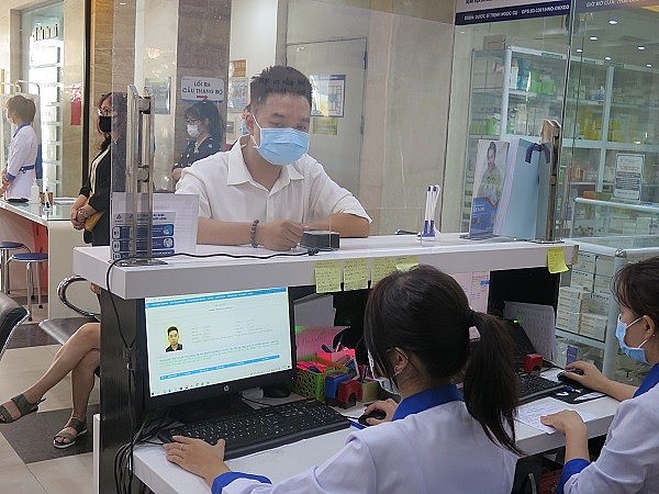 Ứng công nghệ sinh trắc xác thực vân tay trên CCCD gắn chíp trong khám chữa bệnh bảo hiểm y tế Ứng công nghệ sinh trắc xác thực vân tay trên CCCD gắn chíp trong khám chữa bệnh bảo hiểm y tế