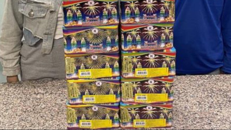 Bắt 3 đối tượng vận chuyển pháo nổ từ TP.HCM và Bình Phước về Đồng Nai tiêu thụ Bắt 3 đối tượng vận chuyển pháo nổ từ TP.HCM và Bình Phước về Đồng Nai tiêu thụ