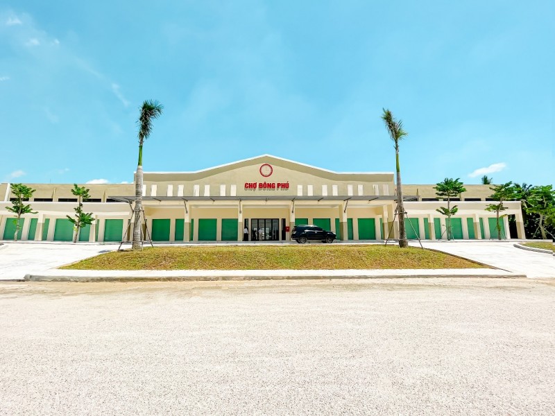 Hạng mục bê tông nhựa toàn bộ dự án dự kiến chậm nhất đến cuối tháng 11/2022 sẽ hoàn thiện Hạng mục bê tông nhựa toàn bộ dự án dự kiến chậm nhất đến cuối tháng 11/2022 sẽ hoàn thiện