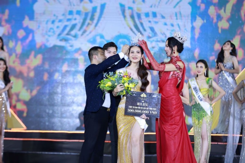 Người đẹp Thái Bình đăng quang Hoa hậu Du lịch Việt Nam 2022