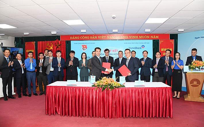 VietinBank và Trung ương Đoàn ký kết hợp tác giai đoạn 2022-2025 VietinBank và Trung ương Đoàn ký kết hợp tác giai đoạn 2022-2025