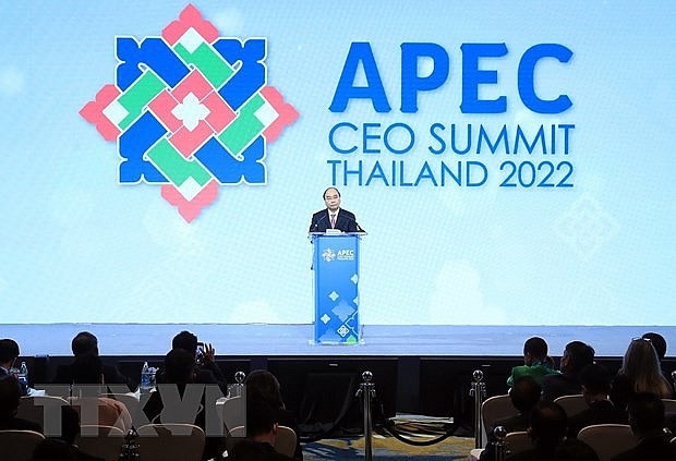 Chủ tịch nước Nguyễn Xuân Phúc phát biểu tại Phiên họp thứ 4 CEO Summit về thương mại và đầu tư Chủ tịch nước Nguyễn Xuân Phúc phát biểu tại Phiên họp thứ 4 CEO Summit về thương mại và đầu tư
