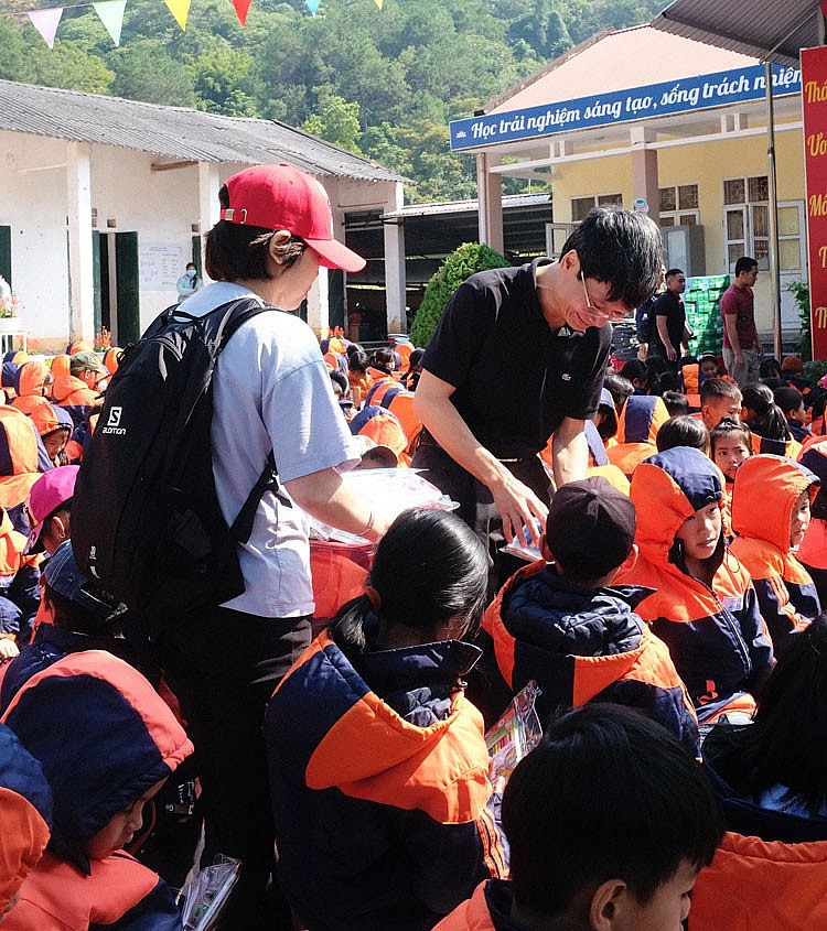 PV GAS PMC tiếp bước hành trình thiện nguyện PV GAS PMC tiếp bước hành trình thiện nguyện