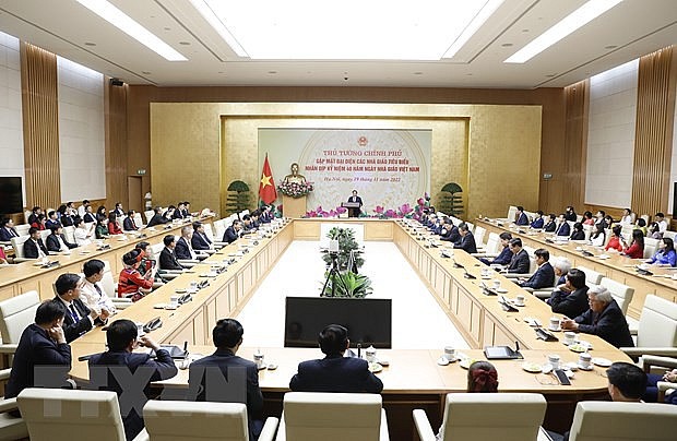 Quang cảnh buổi gặp mặt giữa Thủ tướng và đại diện các nhà giáo tiêu biểu, nhân kỷ niệm 40 năm Ngày Nhà giáo Việt Nam 20/11 Quang cảnh buổi gặp mặt giữa Thủ tướng và đại diện các nhà giáo tiêu biểu, nhân kỷ niệm 40 năm Ngày Nhà giáo Việt Nam 20/11