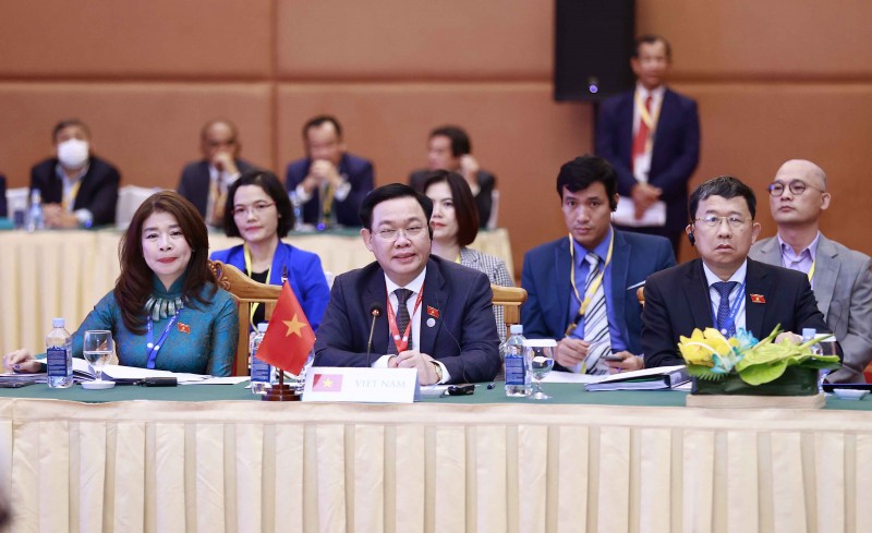 Chủ tịch Quốc hội Vương Đình Huệ dự Phiên họp Ban chấp hành AIPA-43 Chủ tịch Quốc hội Vương Đình Huệ dự Phiên họp Ban chấp hành AIPA-43