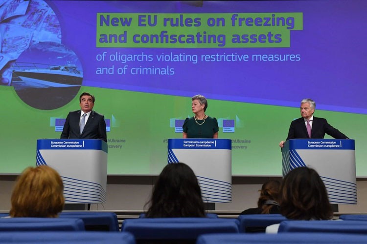 EU vấp phải vấn đề hóc búa khi tịch thu tài sản của Nga để tái thiết Ukraine EU vấp phải vấn đề hóc búa khi tịch thu tài sản của Nga để tái thiết Ukraine