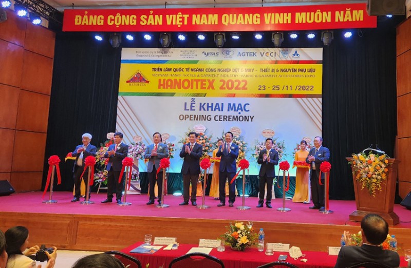 Khai mạc Triển lãm quốc tế ngành công nghiệp Dệt & May- Thiết bị & Nguyên phụ liệu 2022 Khai mạc Triển lãm quốc tế ngành công nghiệp Dệt & May- Thiết bị & Nguyên phụ liệu 2022