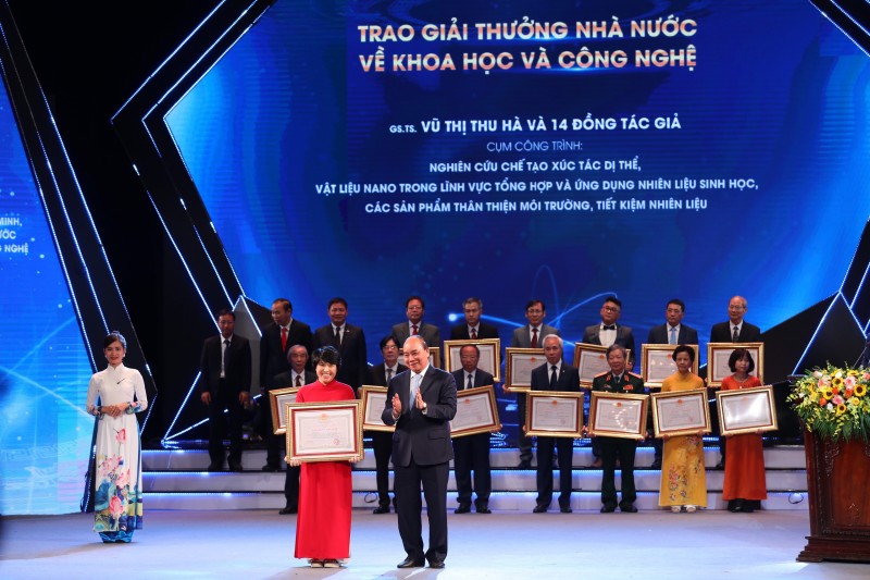 29 công trình nhận Giải thưởng Hồ Chí Minh và Giải thưởng Nhà nước về khoa học và công nghệ 29 công trình nhận Giải thưởng Hồ Chí Minh và Giải thưởng Nhà nước về khoa học và công nghệ