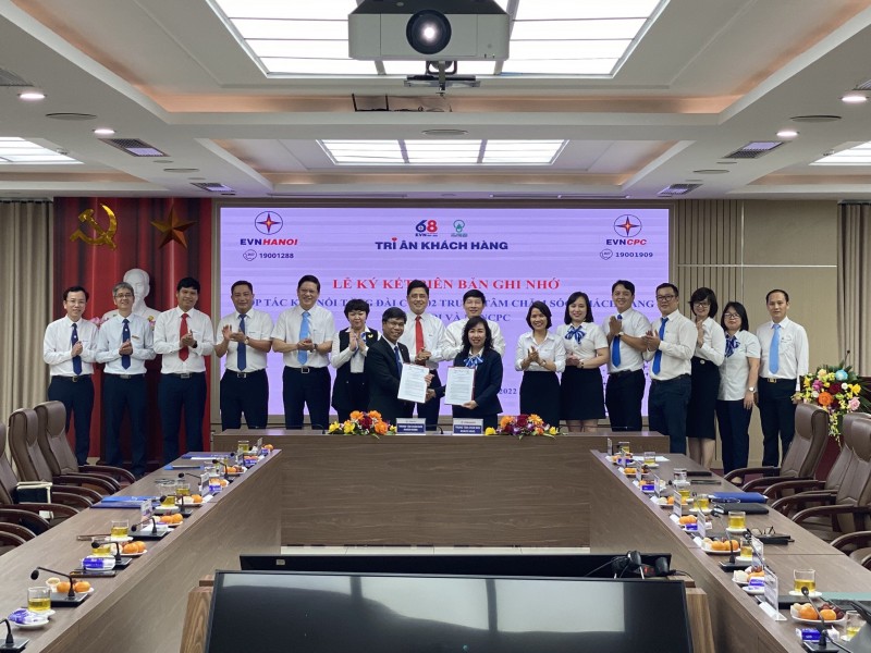 EVNCPC và EVNHANOI ký kết hợp tác kết nối tổng đài của 2 Trung tâm Chăm sóc khách hàng EVNCPC và EVNHANOI ký kết hợp tác kết nối tổng đài của 2 Trung tâm Chăm sóc khách hàng
