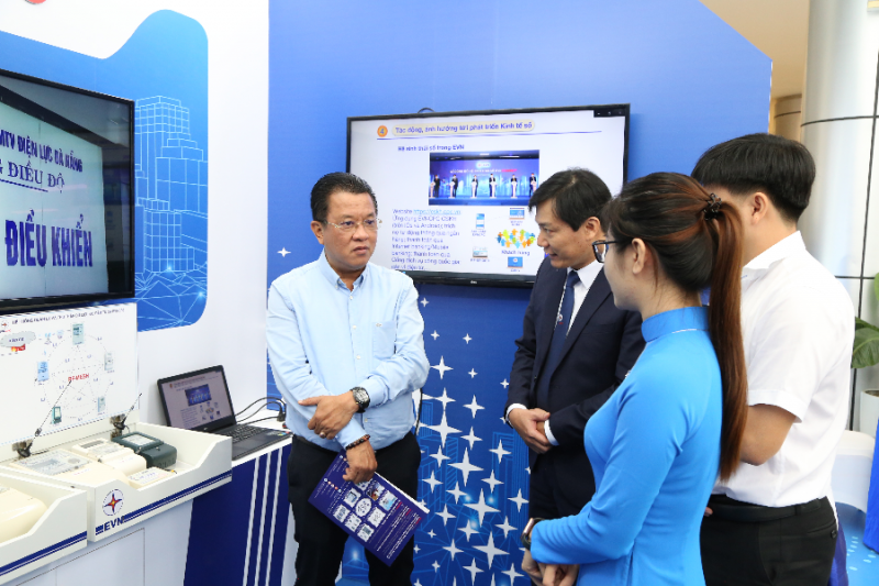 EVNCPC tham gia trưng bày sản phẩm tại Hội nghị Khoa học công nghệ Điện lực năm 2022 EVNCPC tham gia trưng bày sản phẩm tại Hội nghị Khoa học công nghệ Điện lực năm 2022