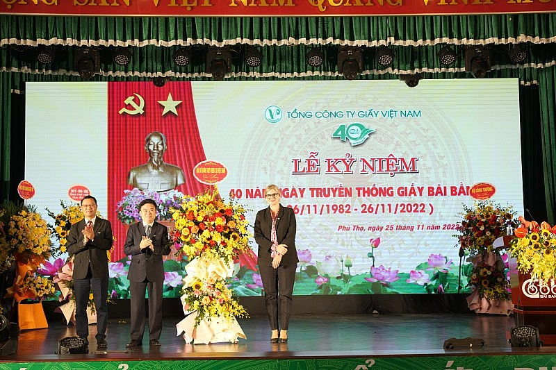 Giấy Bãi Bằng kỷ niệm 40 năm ngày truyền thống