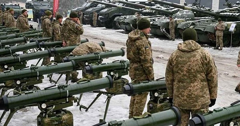 “Bài toán khó” của phương Tây về hỗ trợ vũ khí cho Ukraine “Bài toán khó” của phương Tây về hỗ trợ vũ khí cho Ukraine