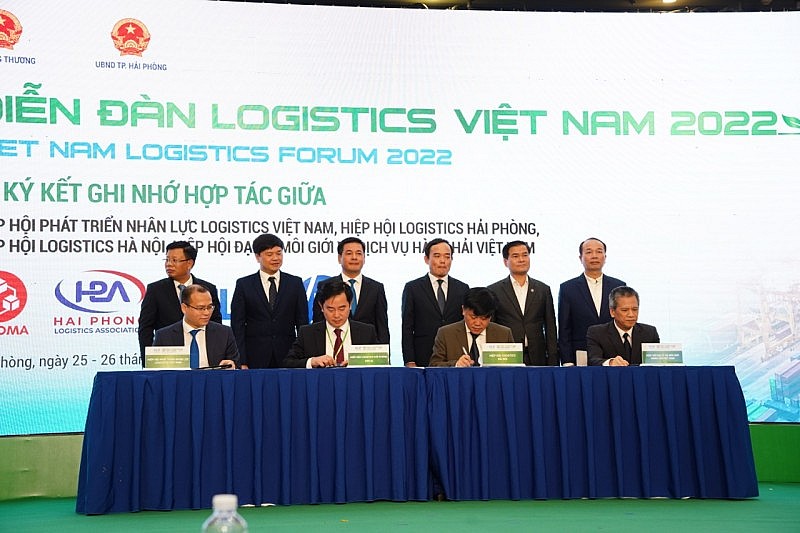 Khai mạc Diễn đàn Logistics Việt Nam 2022 với chủ đề "Logistics xanh"