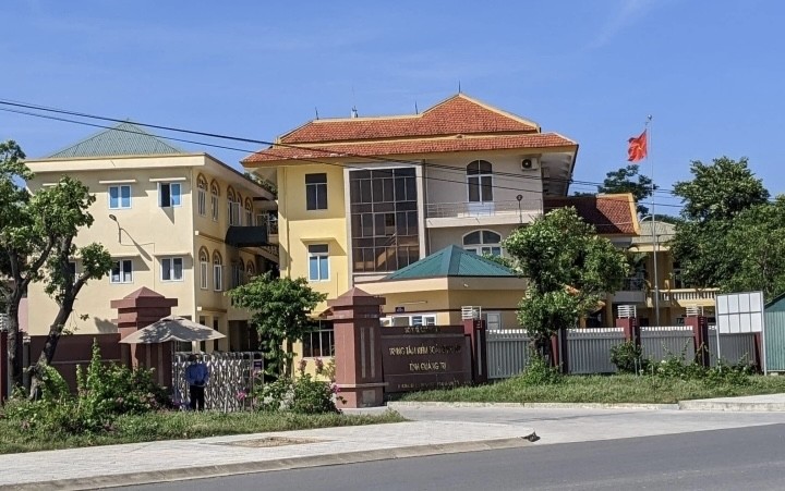 Kỷ luật Đảng nhiều lãnh đạo CDC Quảng Trị sau khi "lùm xùm" với Việt Á Kỷ luật Đảng nhiều lãnh đạo CDC Quảng Trị sau khi "lùm xùm" với Việt Á