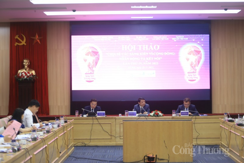 Hội thảo sáng kiến vì cộng đồng: Nhân rộng và kết nối Hội thảo sáng kiến vì cộng đồng: Nhân rộng và kết nối