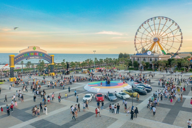 Thị trường bùng nổ, cổ phiếu NVL bất ngờ được giải cứu sau 17 phiên "nhốt sàn"