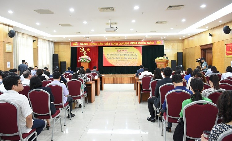 Hội nghị chuyên đề về công tác người Việt Nam ở nước ngoài Hội nghị chuyên đề về công tác người Việt Nam ở nước ngoài