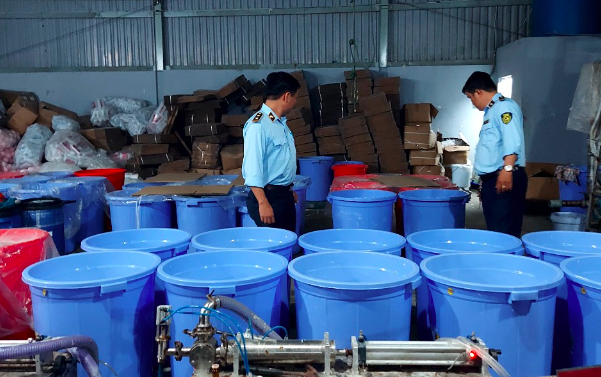 Các xưởng và kho chứa này đều nằm trên địa bàn xã Vĩnh Lộc, huyện Bình Chánh, TP.HCM Các xưởng và kho chứa này đều nằm trên địa bàn xã Vĩnh Lộc, huyện Bình Chánh, TP.HCM