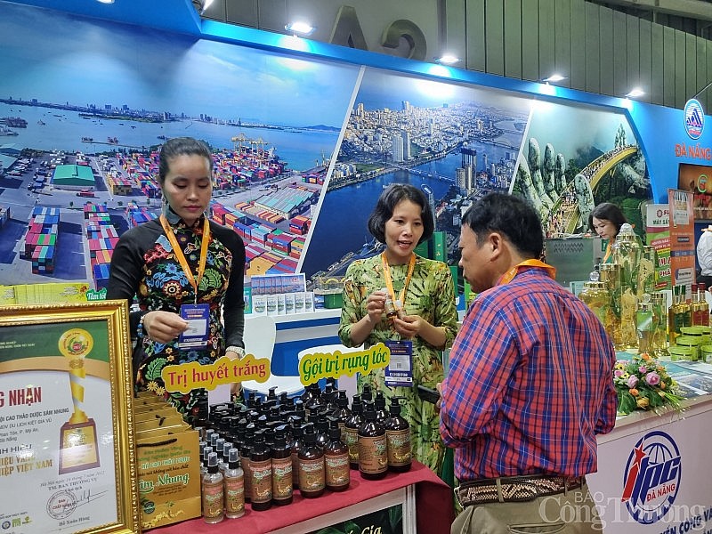 Hội chợ Vietnam Expo 2022: Mô hình 2 trong 1 cho doanh nghiệp đa dạng tệp khách hàng Hội chợ Vietnam Expo 2022: Mô hình 2 trong 1 cho doanh nghiệp đa dạng tệp khách hàng