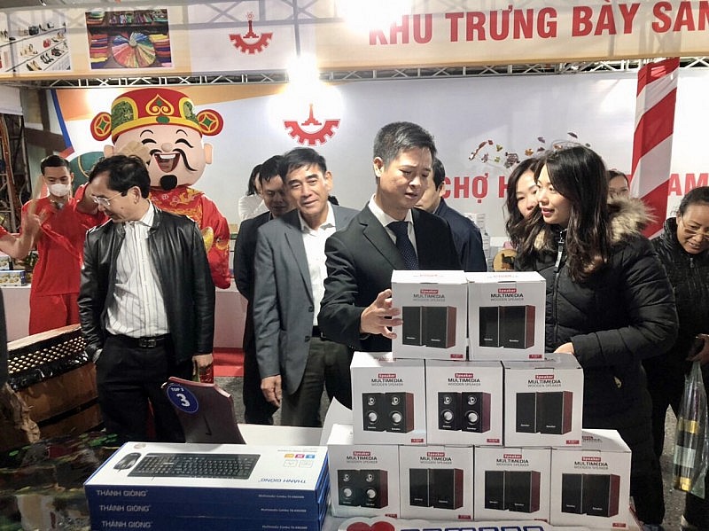 120 gian hàng tham gia hội chợ hàng Việt Nam được người tiêu dùng ưa thích 120 gian hàng tham gia hội chợ hàng Việt Nam được người tiêu dùng ưa thích