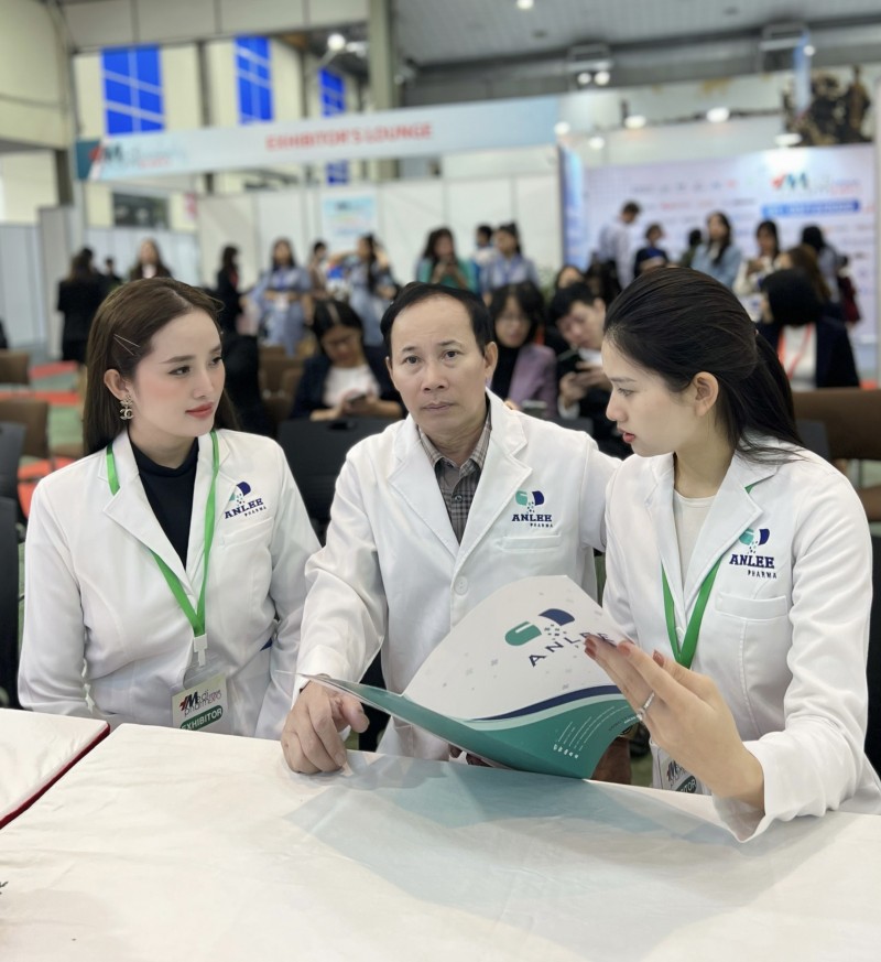 Dược phẩm Anlee giao lưu với doanh nghiệp Ba Lan