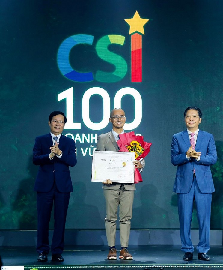 Prudential Việt Nam nhận hai giải thưởng về phát triển bền vững